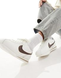 Nike Cortez leather trainers in off white and cacao brown v akcii za 62,96€ v asos