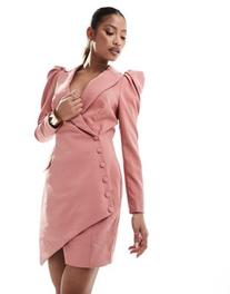 Lavish Alice button detail blazer dress in light pink v akcii za 152,99€ v asos