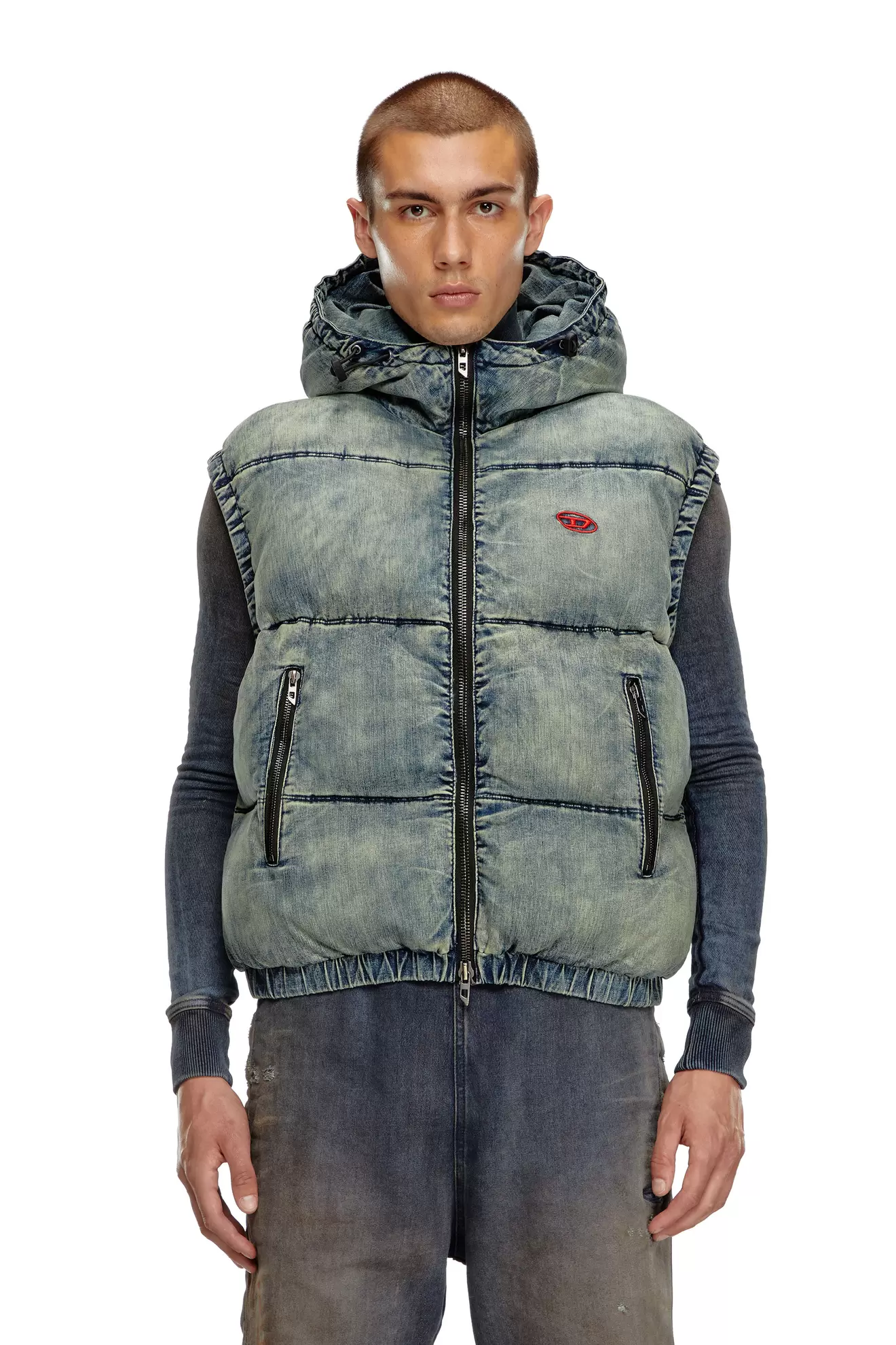 Padded vest in faded denim v akcii za 473€ v Diesel