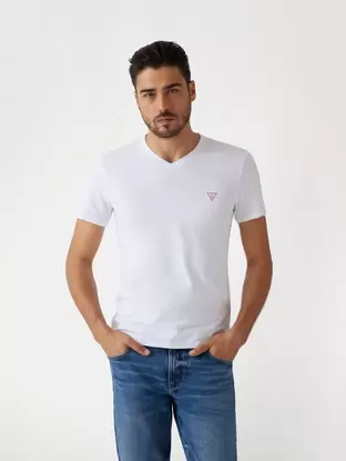 Slim fit t-shirt v akcii za 30€ v Guess