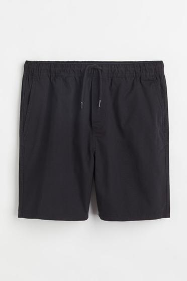 Bavlnené šortky Regular Fit v akcii za 14,99€ v H&M