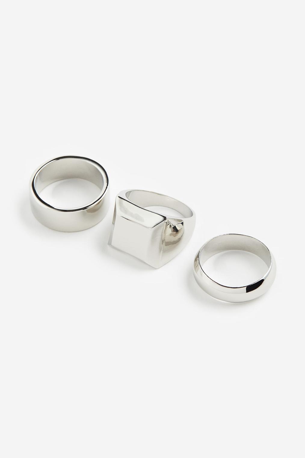 Balenie 3 prsteňov v akcii za 31,33€ v H&M