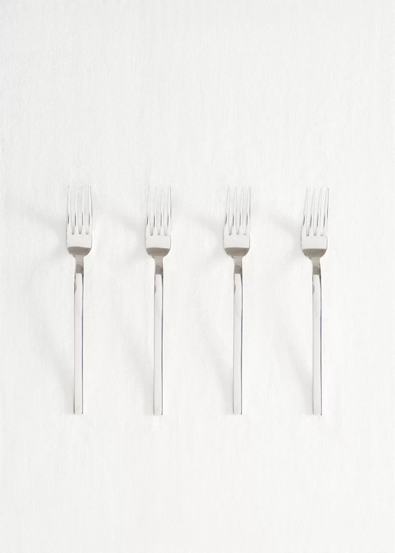 Pack of 4 100% steel dessert forks v akcii za 19,99€ v Mango