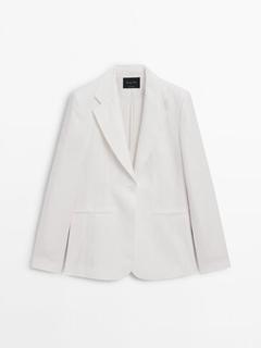 Oblekové sako zo 100% ľanu v akcii za 169€ v Massimo Dutti
